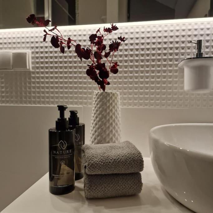 Apartament Nad Struga, Klimatyzacja, Parking,Taras ทอรูน ภายนอก รูปภาพ